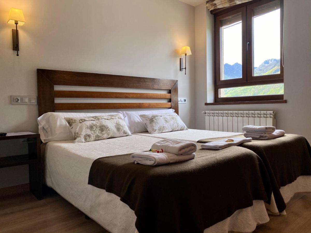 Hotel La Cuna Del Sella Oseja de Sajambre Zewnętrze zdjęcie