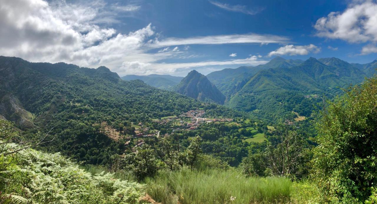 Hotel La Cuna Del Sella Oseja de Sajambre Zewnętrze zdjęcie