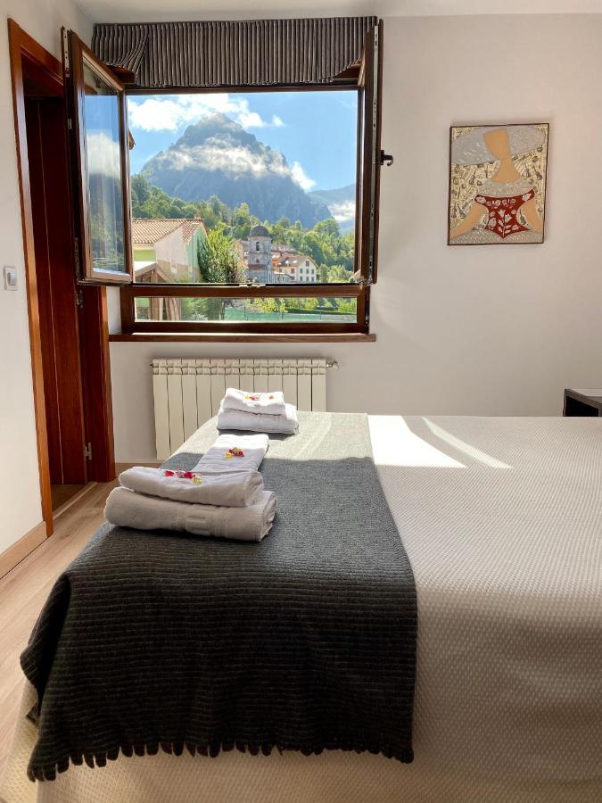 Hotel La Cuna Del Sella Oseja de Sajambre Zewnętrze zdjęcie