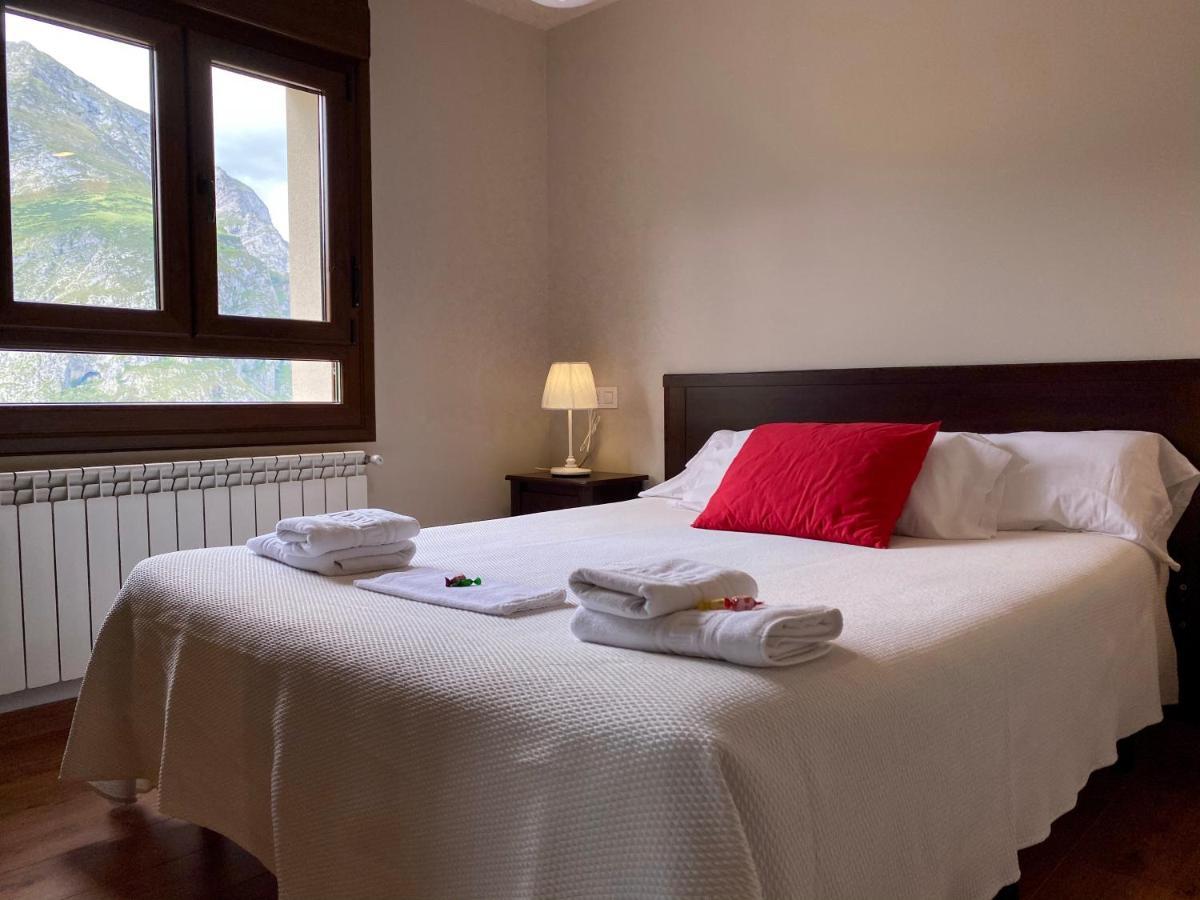 Hotel La Cuna Del Sella Oseja de Sajambre Zewnętrze zdjęcie