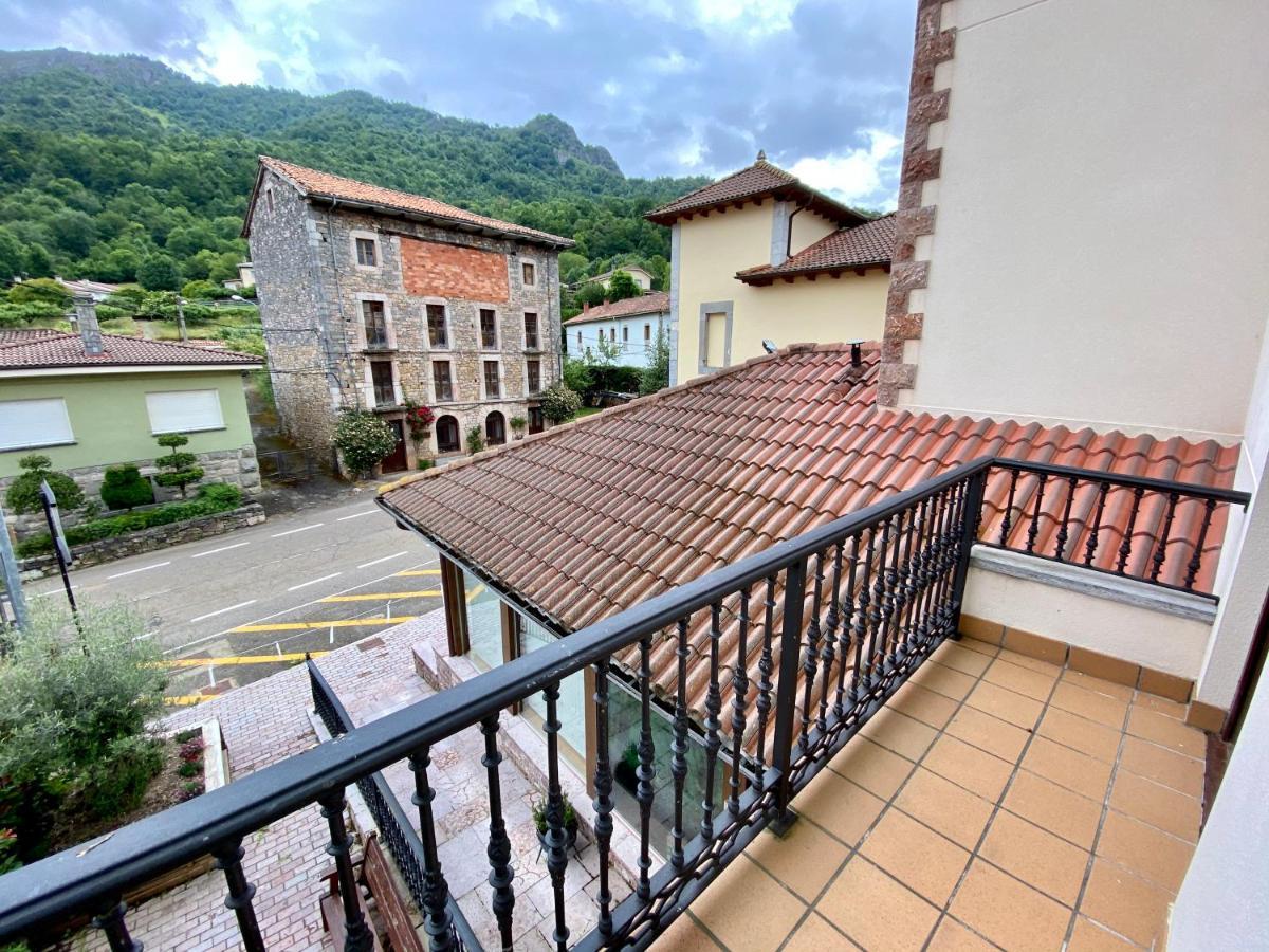 Hotel La Cuna Del Sella Oseja de Sajambre Zewnętrze zdjęcie