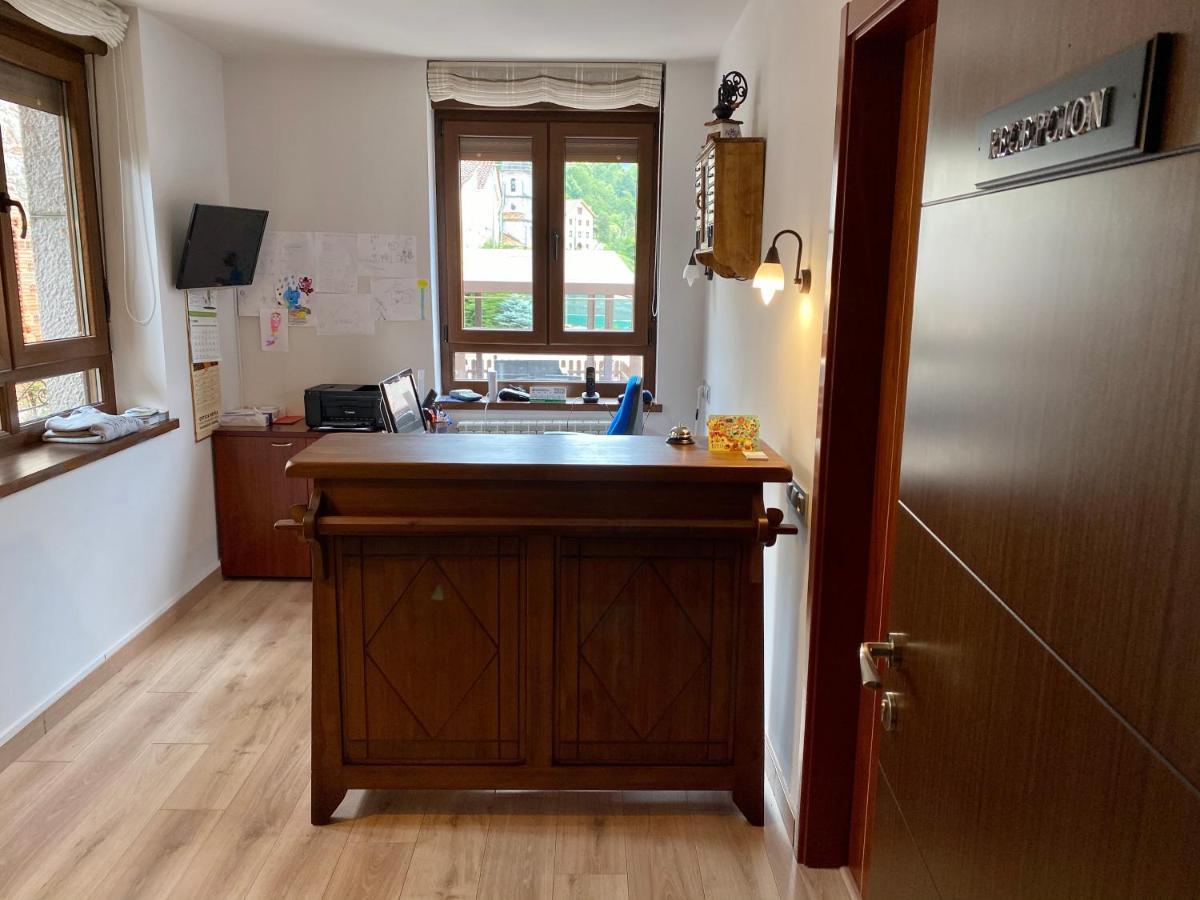 Hotel La Cuna Del Sella Oseja de Sajambre Zewnętrze zdjęcie